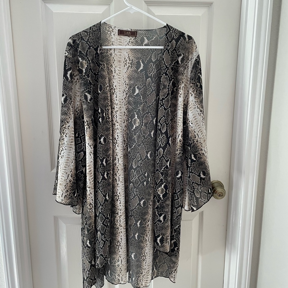 L&B Snakeskin Pattern Kimono Size 2X